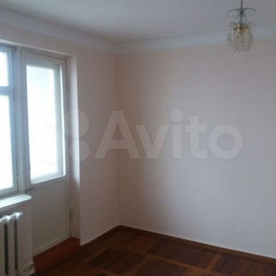 2-к. квартира, 57 м², 5/5 эт.