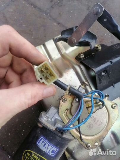 Трапеция дворников хендай грейс 1992г