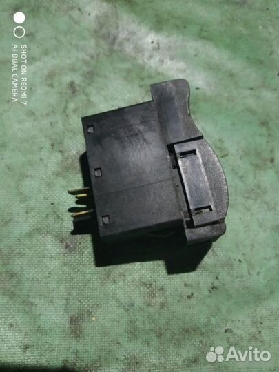 Переключатель контроля тяги Opel Omega B