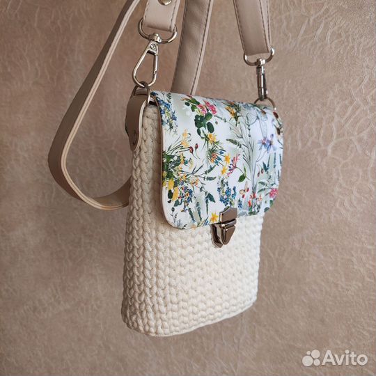 Вязаная сумка кросс-боди