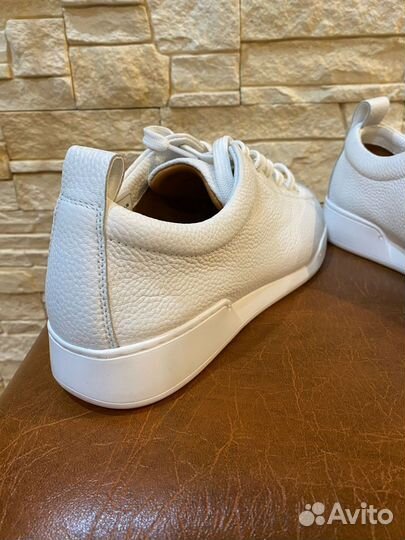 Кроссовки женские tendance. Новая. Кожа