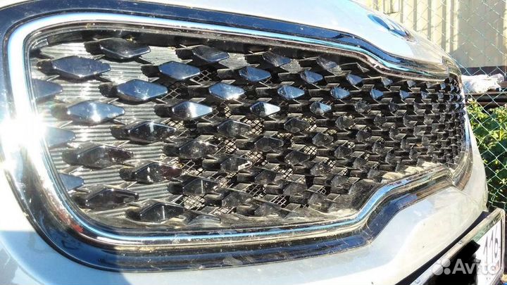 Сетка защитная радиатора kia Shortage 4