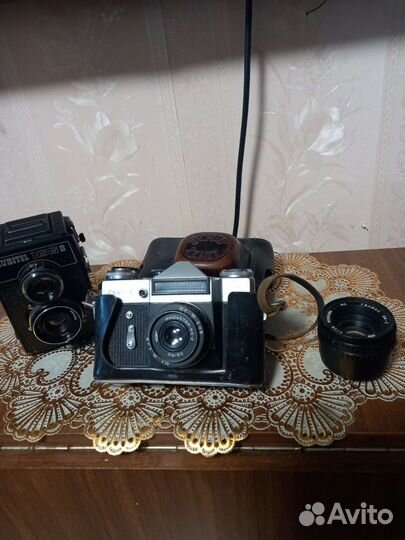 Пленочный фотоаппарат зенит