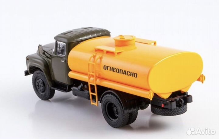 Легендарные Грузовки №99 Тсв-6 (ЗИЛ-130) 1:43