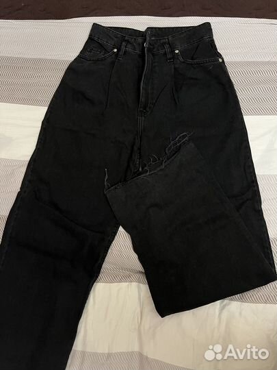 Джинсы bershka