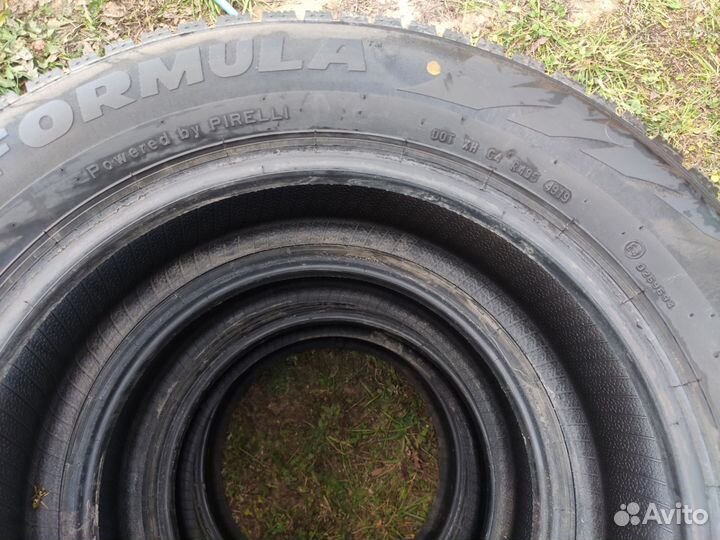 Pirelli Formula Ice 225/60 R17