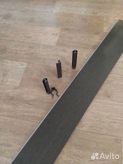 Цоколь кухонный цвет венге остаток 111,5 см