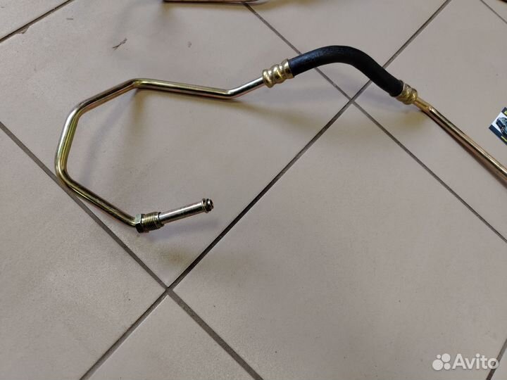 Трубка гур Чери Бонус А13