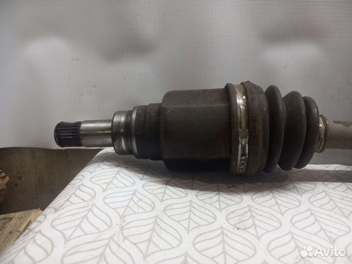 Привод передний правый Geely Emgrand EC7