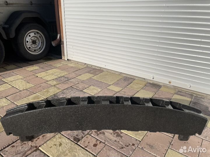 5JH807251 Абсорбер бампера Skoda Rapid