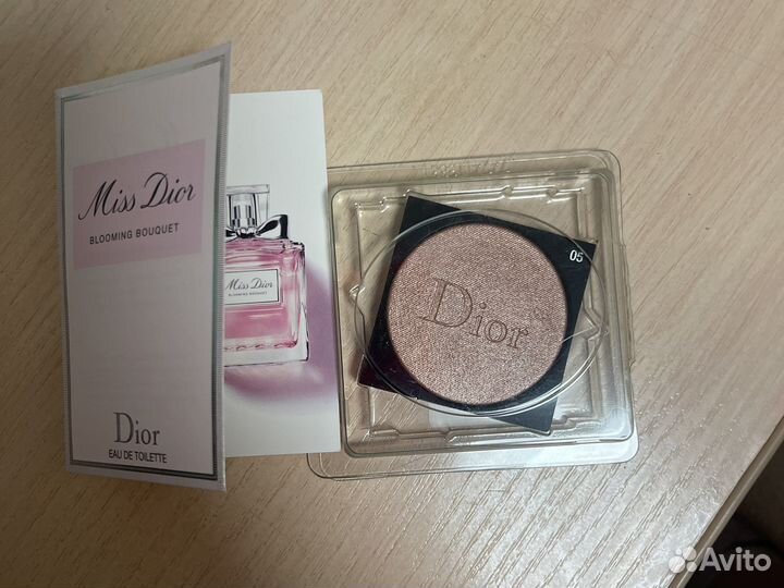 Dior Luminazer highlighter 05