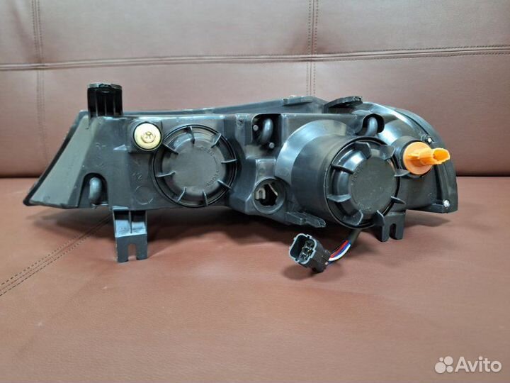 Фара передняя правая Daewoo Nexia kletn