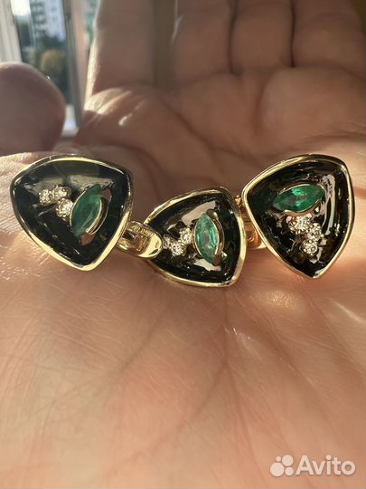 Золотой набор с изумрудами и бриллиантами Per Semp