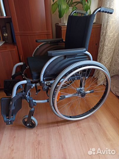 Коляска инвалидная