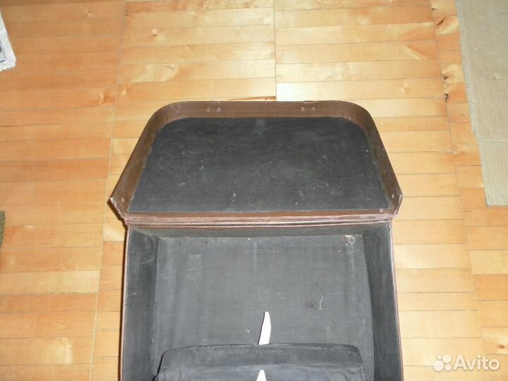 Чемодан для хранения швейной машины