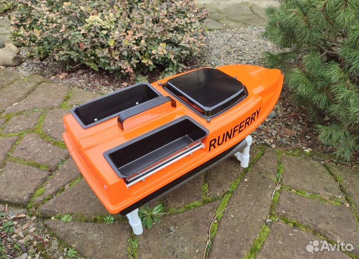 Прикормочный карповый кораблик Ранферри Speed V4