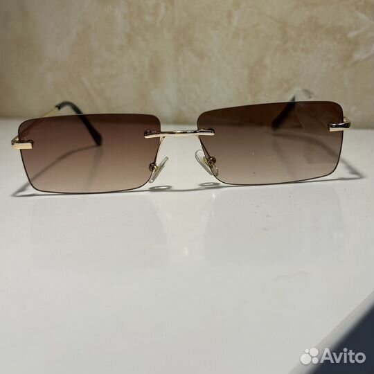 Солнцезащитные очки