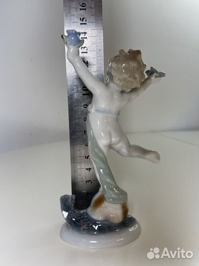 Фарфоровая статуэтка Путти Metzler & Ortloff