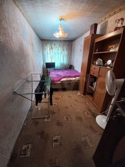 Комната 13 м² в 4-к., 2/5 эт.