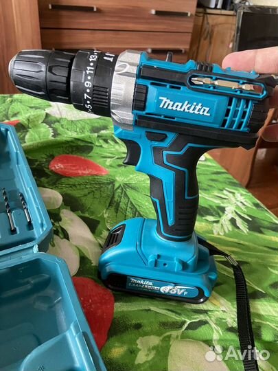 Шуруповерт makita