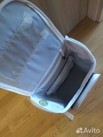 Школьный рюкзак