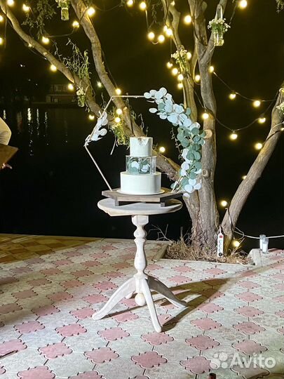 Подставка для свадебного торта
