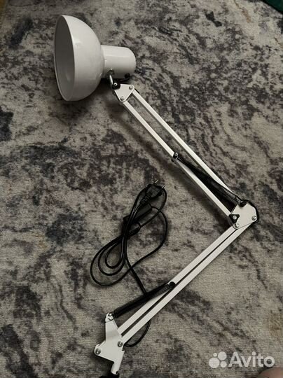 Лампа настольная