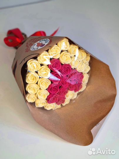 Розы из Белого Шоколада - 37 шт в Букете