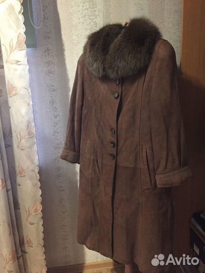 Кожаное пальто с воротником