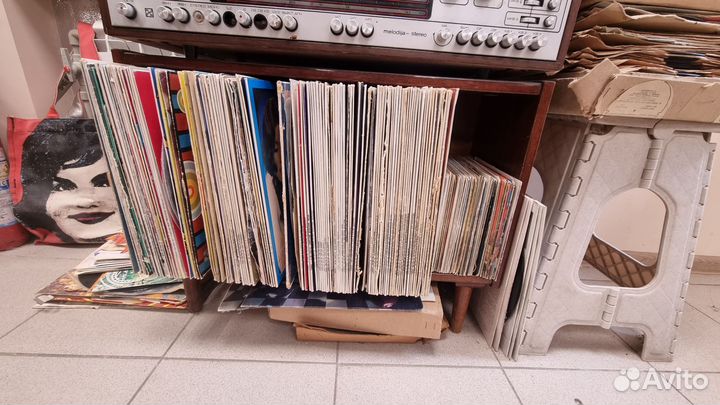 Виниловые пластинки в ассортименте