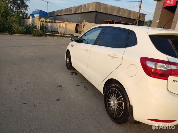 Kia Rio 1.4 AT, 2013, 107 000 км