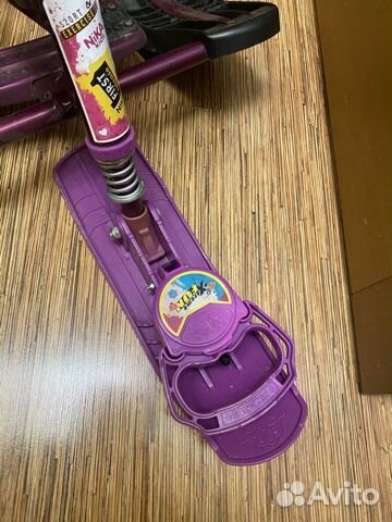 Детский снегокат со спинкой и ручкой