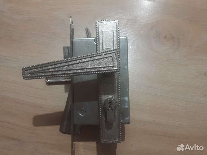 Замки дверные врезные