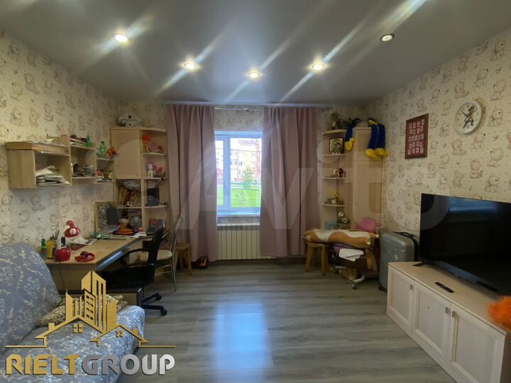 2-к. квартира, 58 м², 1/4 эт.