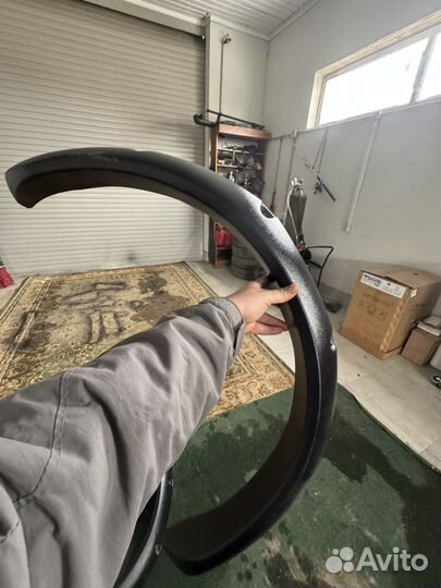 Фендеры на ниву