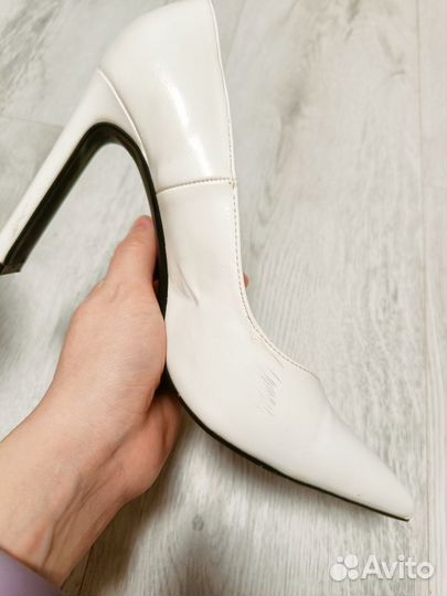 Туфли белые женские 39