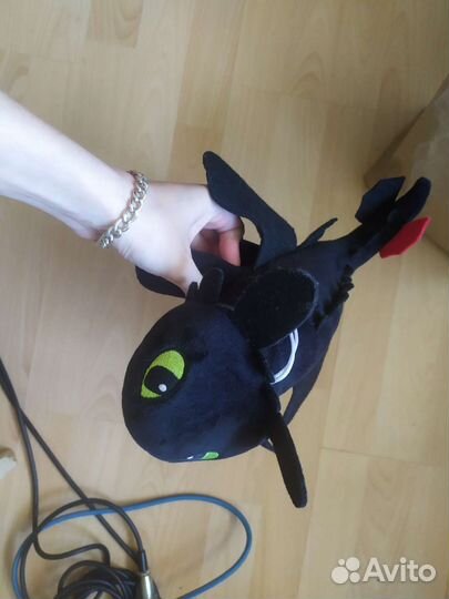 Игрушка дракон беззубик