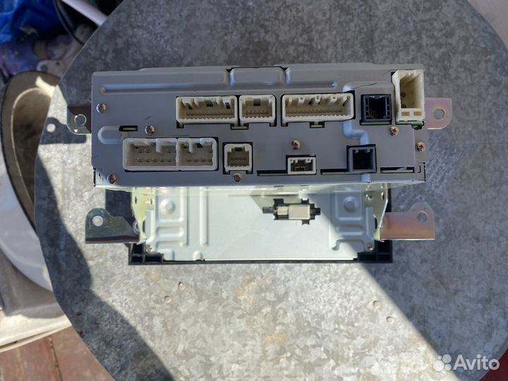 Головное устройство тоyoya