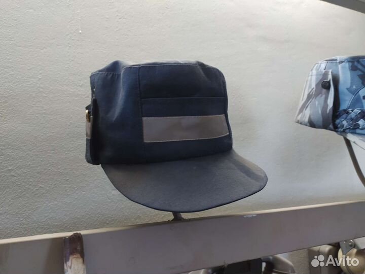 Кепи офицеров