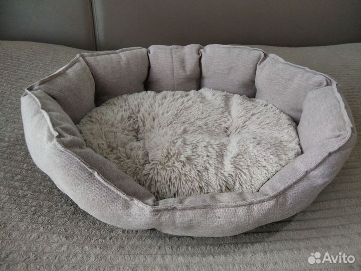 Лежанка для кошек