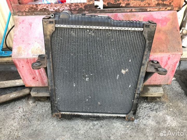 Радиатор двс Renault Midlum 2010
