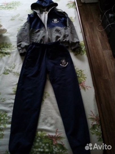 Спортивный костюм