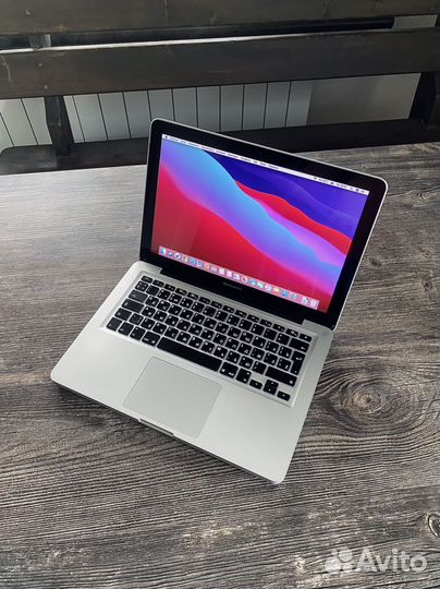 Apple MacBook Pro 13 i5/6GB/500GB