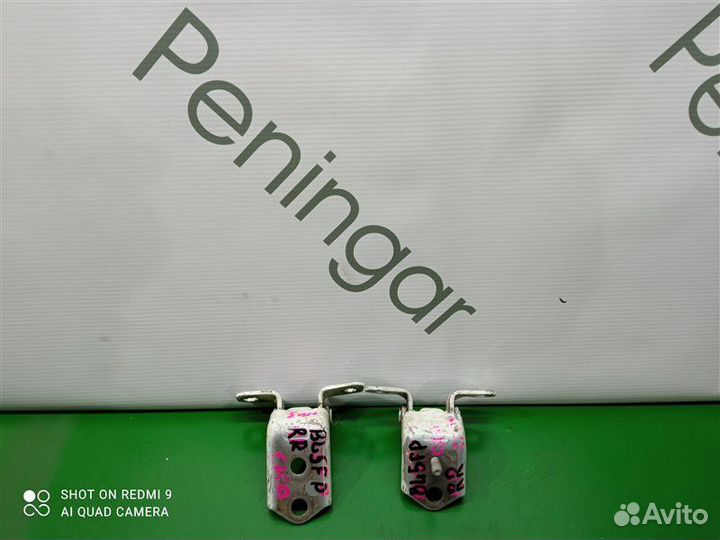 Петля двери задняя правая Mazda 3 BL