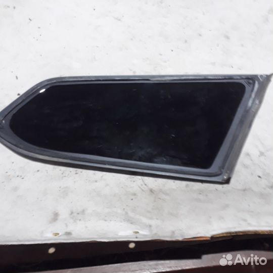 Стекло кузовное (форточка) Форд Фокус 2 универсал