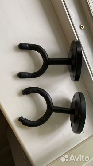 Держатель для гитары на стену