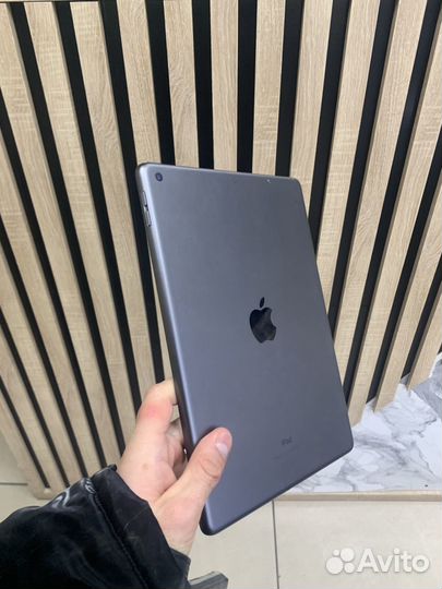 Apple iPad 7 на запчасти