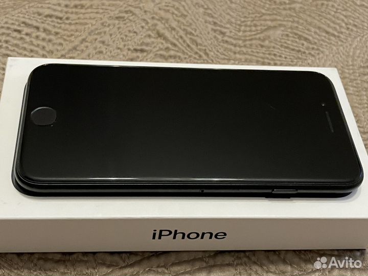iPhone SE (2022), 128 ГБ