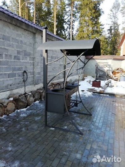 Мангал с крышей и печью под казан