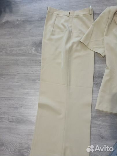 Брючный костюм женский 46
